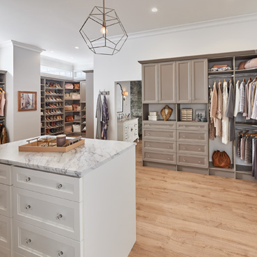 3 Tips to Create Your Dream Closet